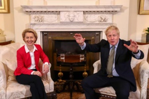 Boris Johnson con la Presidenta de la Comisión Europea, Úrsula von der Leyen, en el número 10 de Downing Street, enero 2020. Fuente: EFE/Simon Dawson